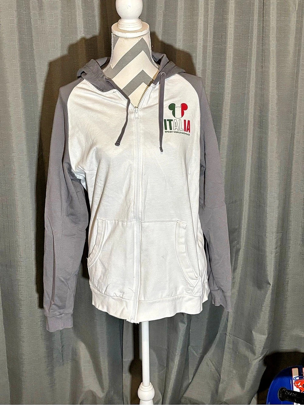 Disney Epcot World Showcase Italy Pavilion Zip-Up Hoodie White & Gray